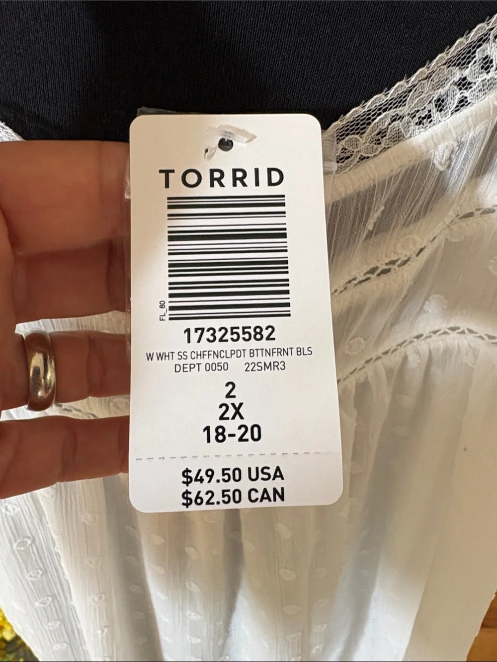 NWT torrid White Swiss Dot Button-Front Blouse - Picture 2 of 8